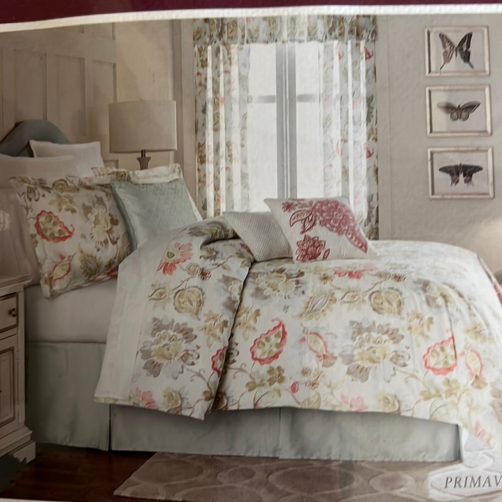 Biltmore King Comforter Set
